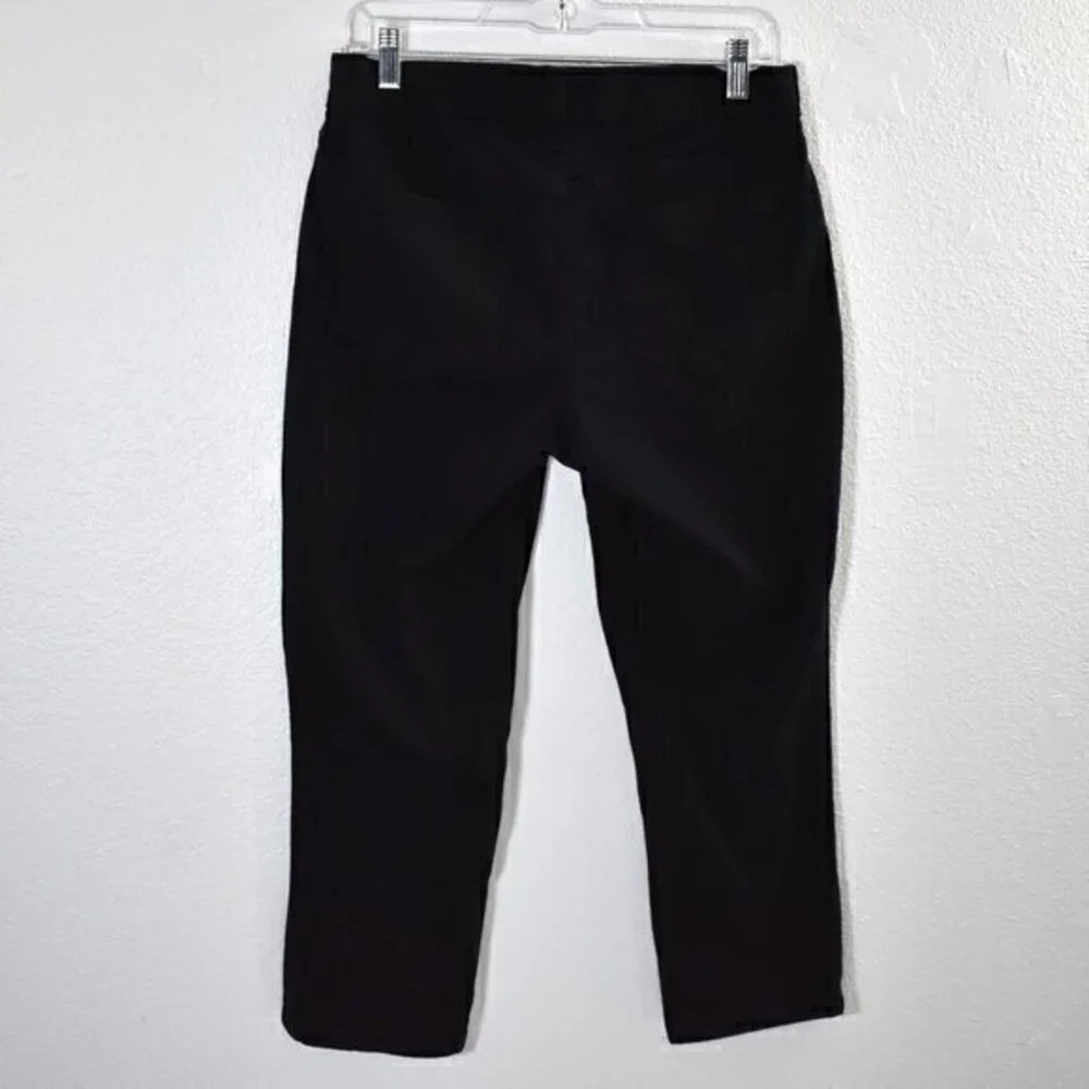 NYDJ Alina Cropped Capri Pant Size 6 Color Black Gently Used Condition - Picture 2 of 5